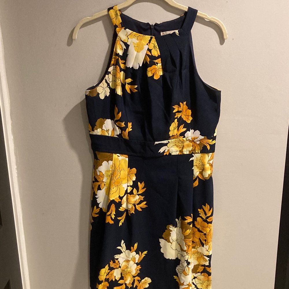 Petite Floral Sleeveless Dress - Picture 2 of 3
